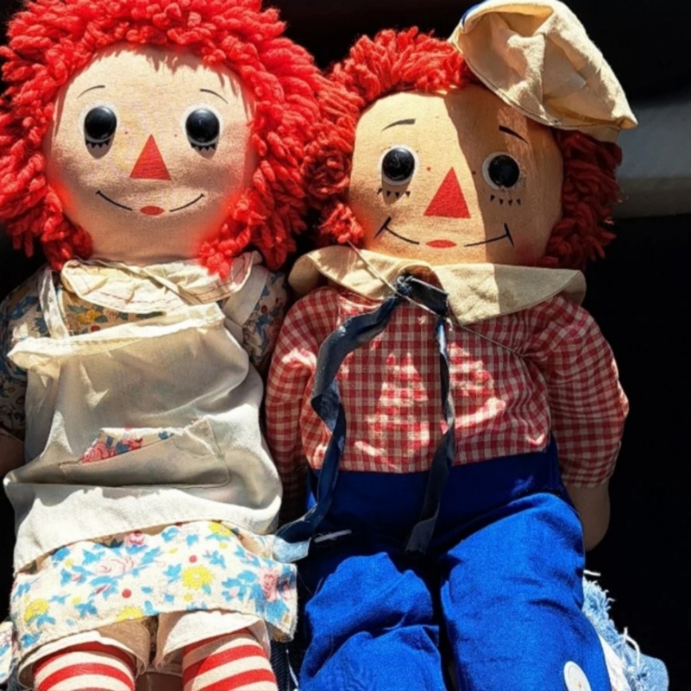 Raggdy ann and Andy dolls
